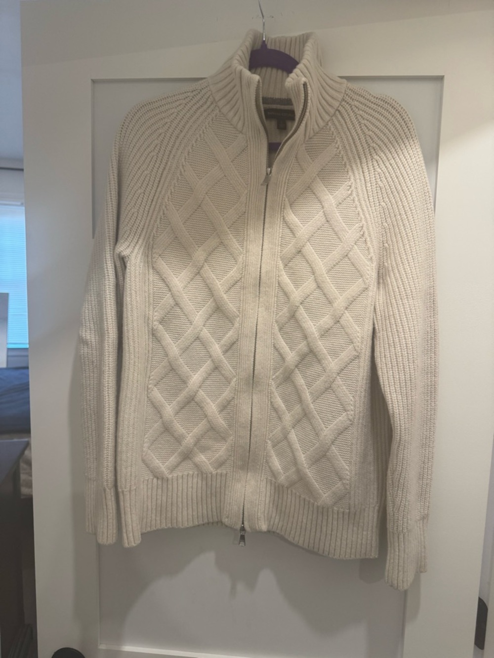 Men’s Banana Republic Merino Wool full zip sweater. Size large.
